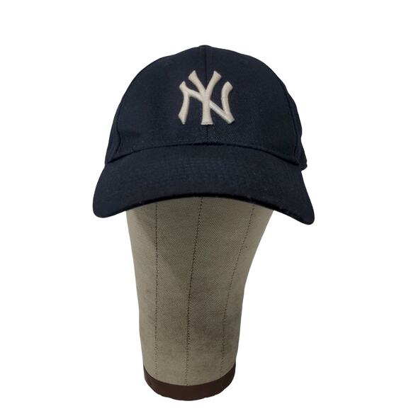 New Era MLB New York Yankees Fitted Hat Size M/L Blue Embroidered Logo - Picture 1 of 14